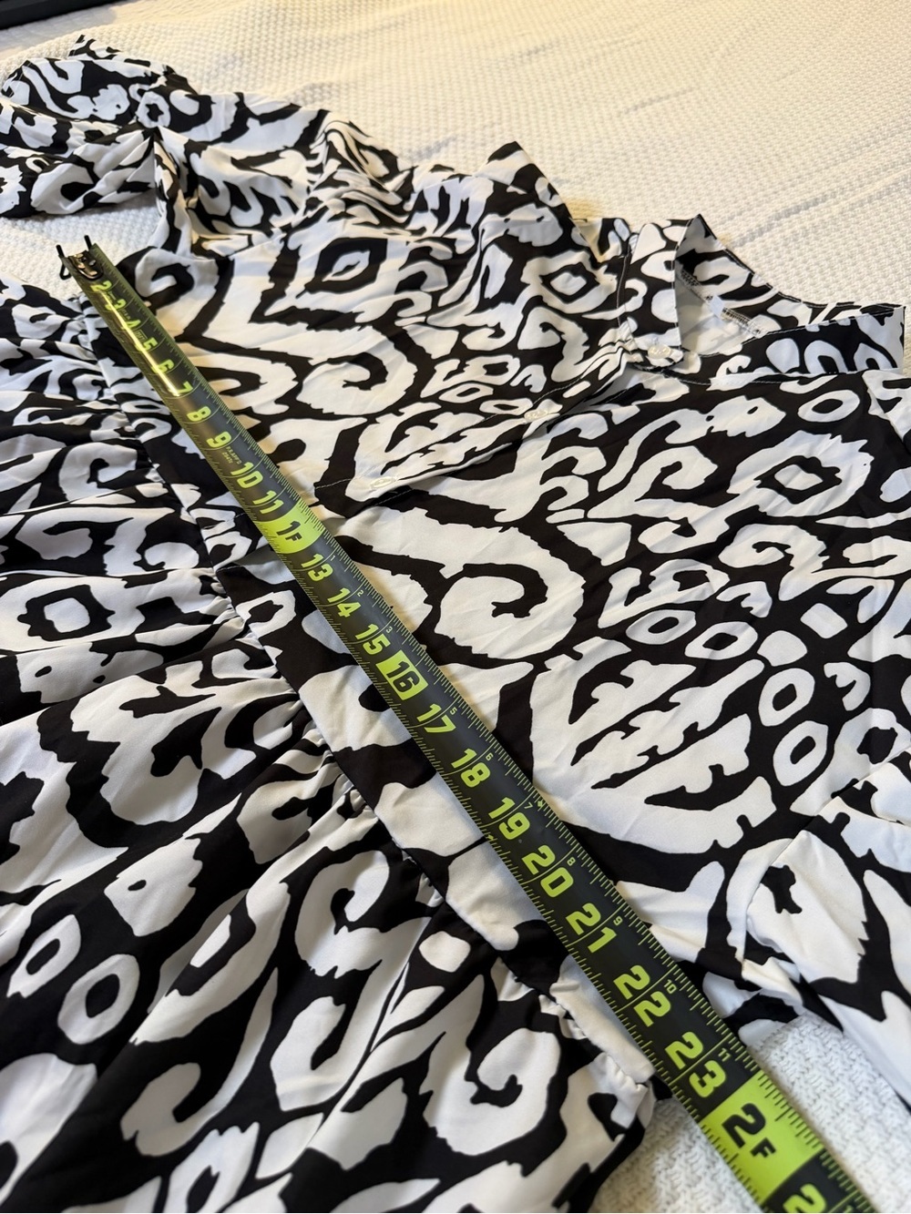 Boutique Black & White Ikat Print Tiered Mini Dress Bell Sleeve 2XL - Picture 6 of 9